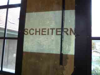 *An der Aare #04 *,
Videoarbeit,
Kleistprojekt in Thun/Schweiz, 2011