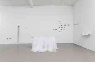 *Gehen, Sammeln, Aufzeichnen*, 2024, Installationsansicht GAK Gesellschft für Aktuelle Kunst Bremen, Foto Cosima Hanebeck