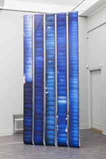 *how to stop breathing*, 2018
Print auf Backlitfolie, 3,7 x 1,5 m, Ausstellungsansicht deep sea, Städtische Galerie Bremen und Konstmuseum Ystad 2018