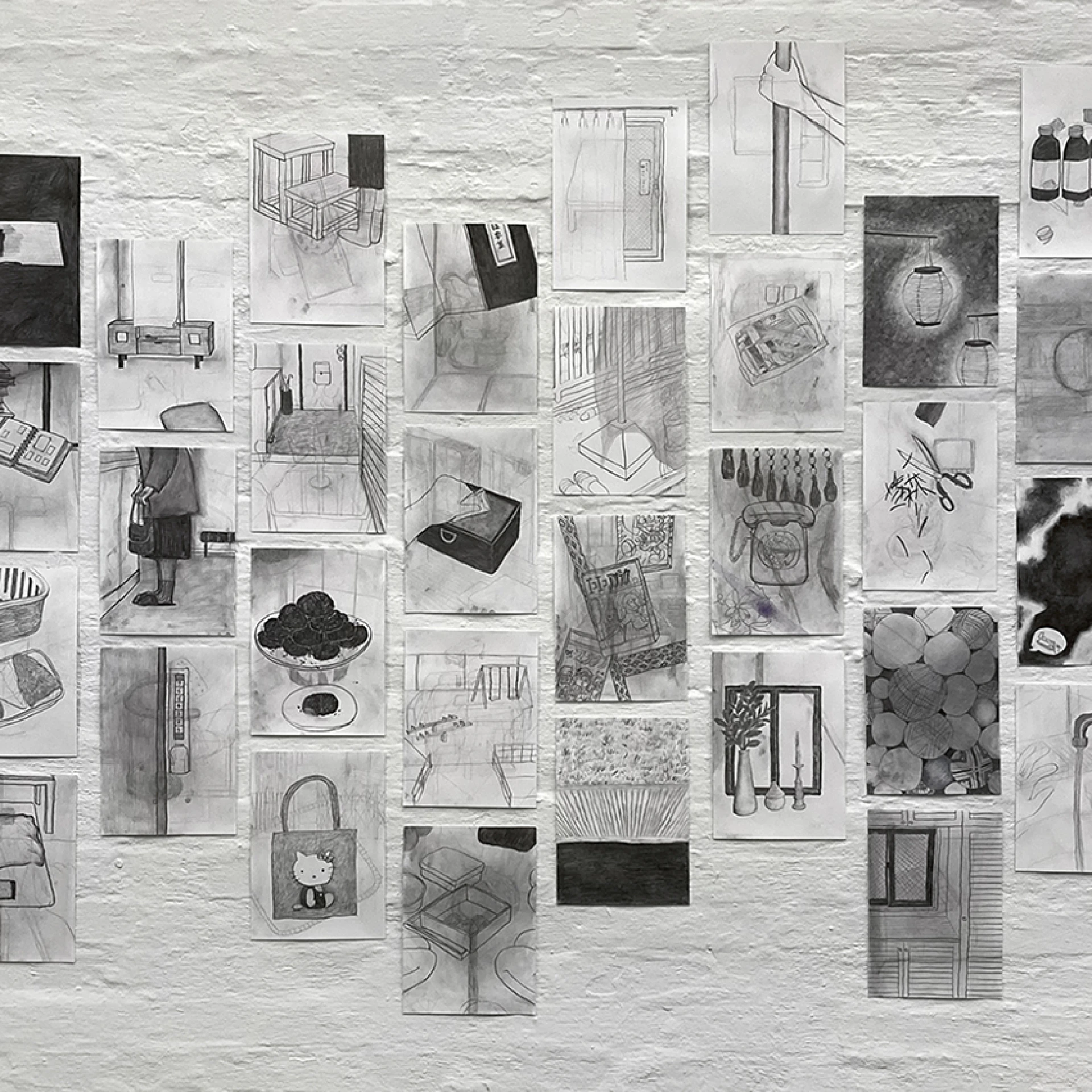 *49 days*, 2023, Kohle und Pastell auf Papier, 49 Teile, je 29.7 x 21 cm